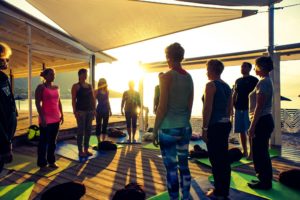 Yoga Woche mit Sonnenaufgang