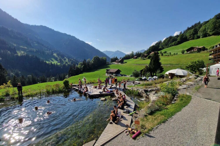 Yoga erleben beim Summer of Love – Gemeinschaft, Achtsamkeit & Inspiration