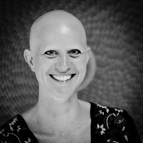 Maureen-Genner-Yogafestival-Summer-of-Love-Portrait-sw-web